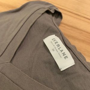 EUC Everlane Cotton V-Neck